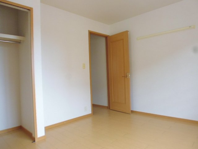 グローリアＡの寝室|洋室