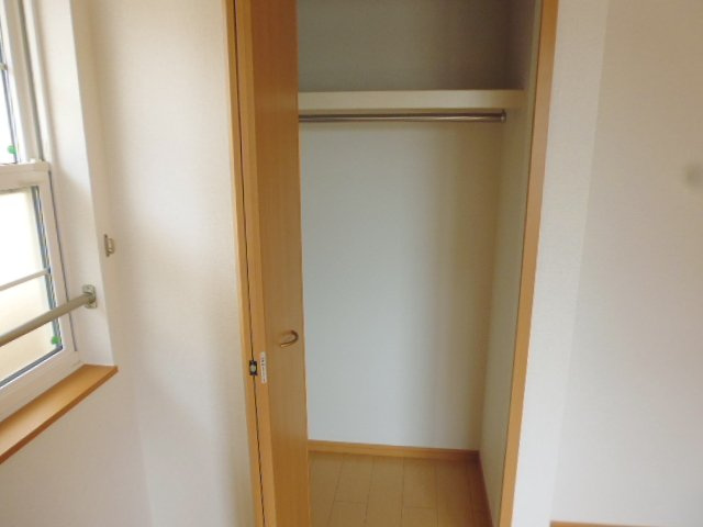 グローリアＡの収納|クローゼット