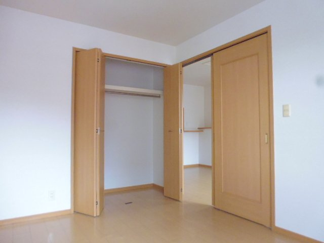 グローリアＡの洋室