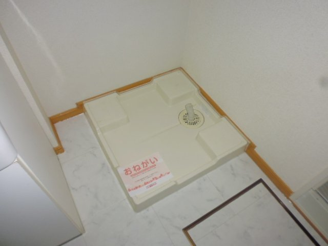 グローリアＡのその他|洗濯機置き場