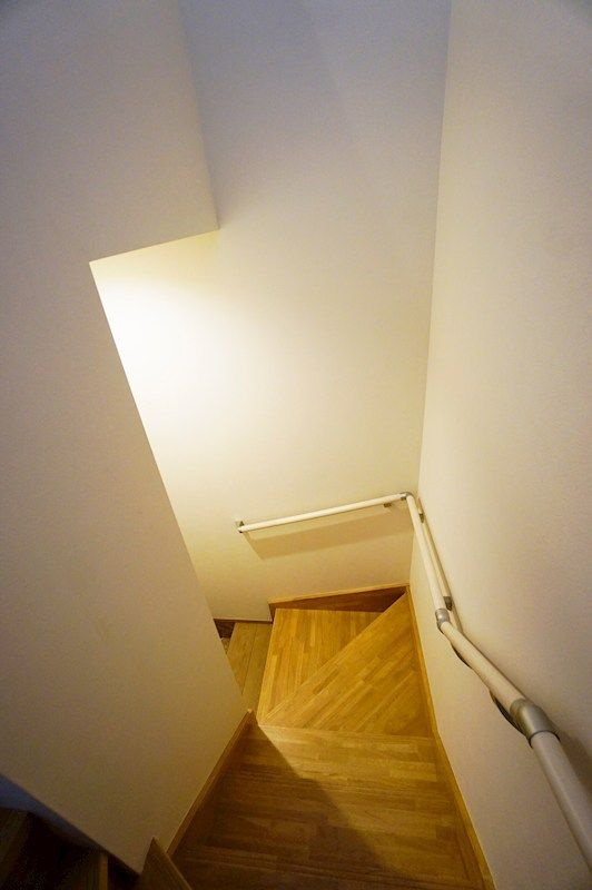 J4HOUSEの玄関