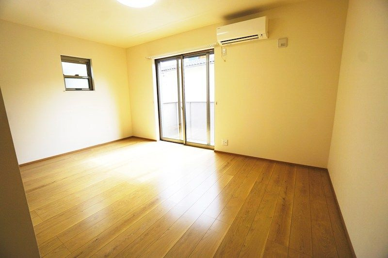 J4HOUSEの居間・リビング
