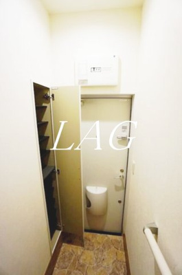 【玄関】 | Ｊ４ＨＯＵＳＥ | 玄関です。