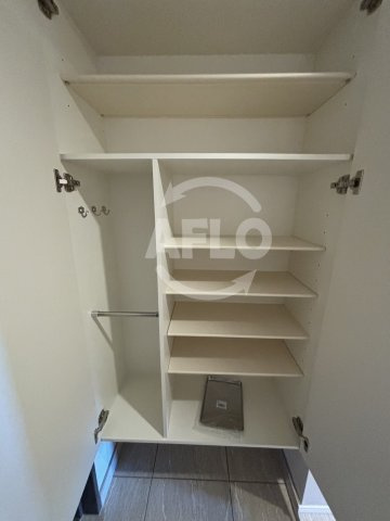 RJRプレシア南堀江の玄関|RJRプレシア南堀江　玄関収納