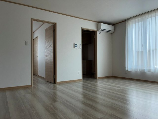 【居間・リビング】の画像