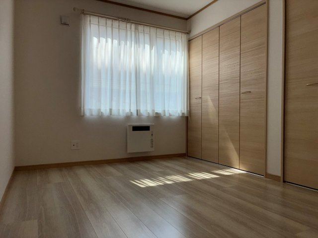 【寝室】の画像