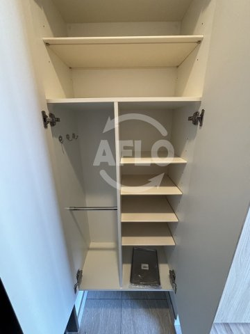 RJRプレシア南堀江の玄関|RJRプレシア南堀江　玄関収納