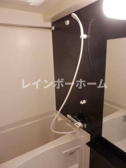 ユリカロゼ新小岩の浴室