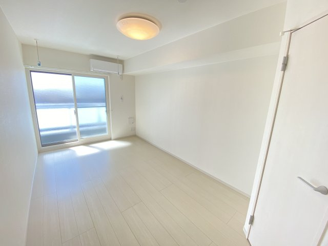 【寝室】
