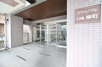 【エントランス】