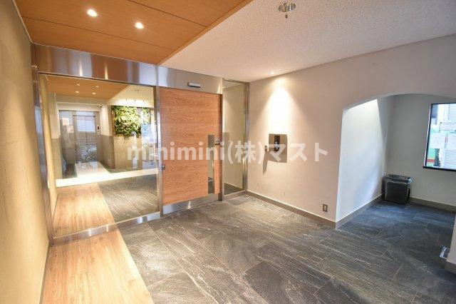 インプルーブ天満橋のロビー