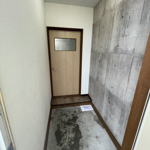 ゆたかハイツの玄関