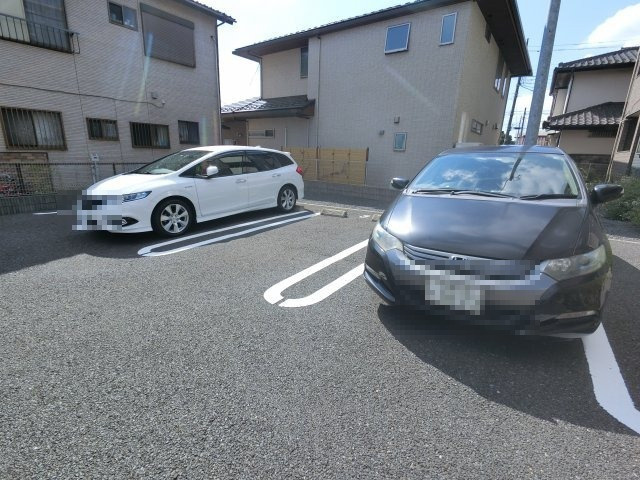 【駐車場】
