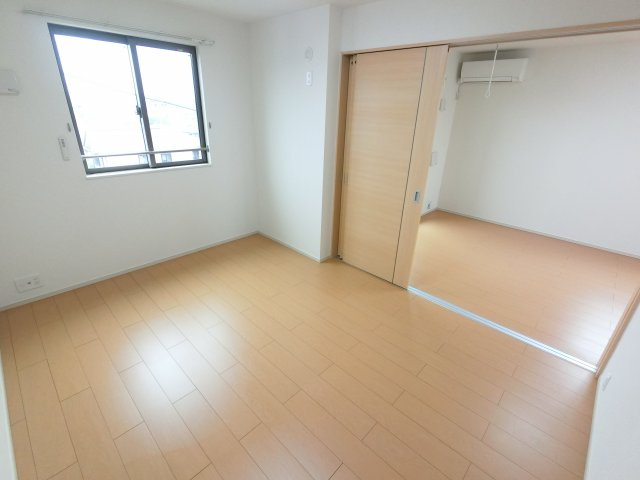 【寝室】