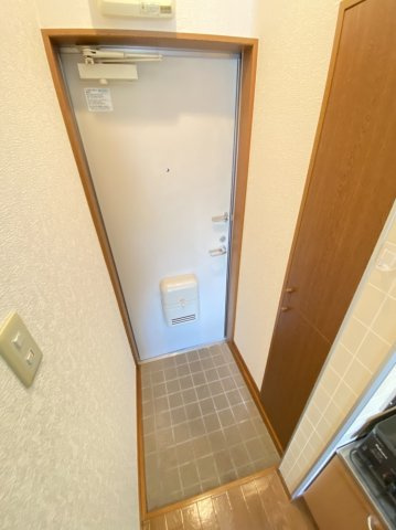 【玄関】