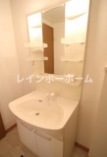 FOUR　SEASONSの独立洗面台