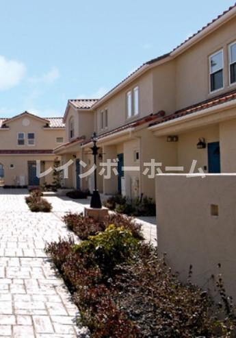 FOUR　SEASONSのエントランス