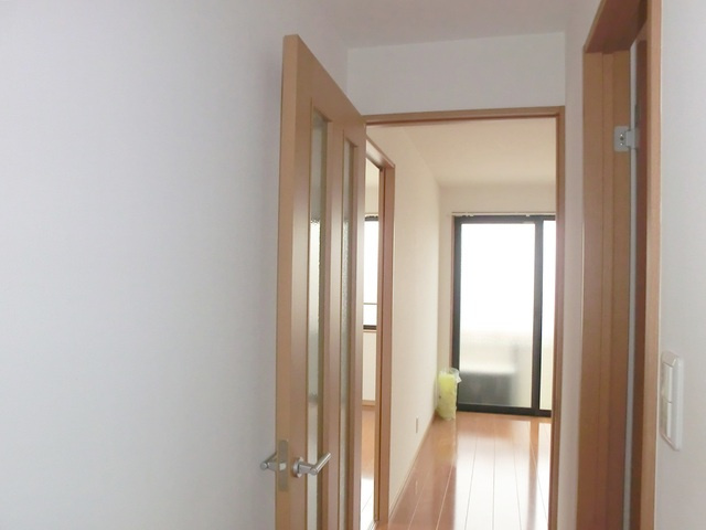 ＰＲＯＭＥＴＨＥＵＳの居間・リビング|廊下部分です♪