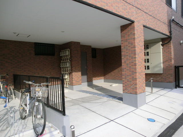 ＰＲＯＭＥＴＨＥＵＳの駐車場|敷地内駐車場有り（要確認）