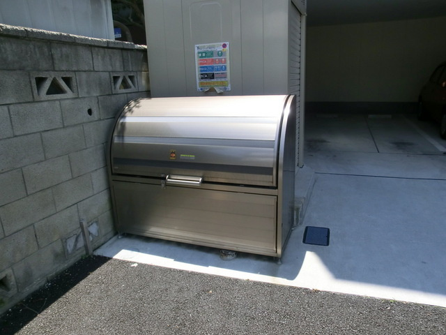 ＰＲＯＭＥＴＨＥＵＳのその他共用部分|敷地内専用ごみ置き場有り。