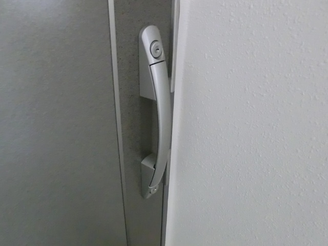 ＰＲＯＭＥＴＨＥＵＳの玄関|安心のダブルロックです！