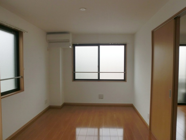 ＰＲＯＭＥＴＨＥＵＳの洋室|２面採光の明るい洋室です☆