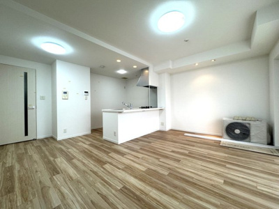 【居間・リビング】 | アルファライフ博多 | 家具を配置しやすいリビング。
リビングは1番長く居るお部屋だから、使いやすいことが何より大切☆
