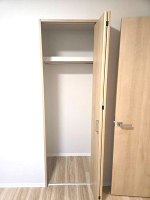 【収納】 | ルネッサンス21春日ザ・パーク | 天井まである収納♪長いものも収まりそうですよね！
