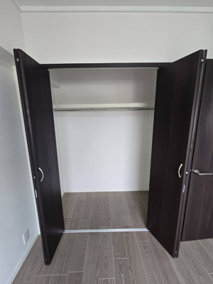 【収納】 | パロス筑紫丘 | 居室の収納が大きくて使いやすそうです！
季節家電や、お洋服が多い方も安心です♪