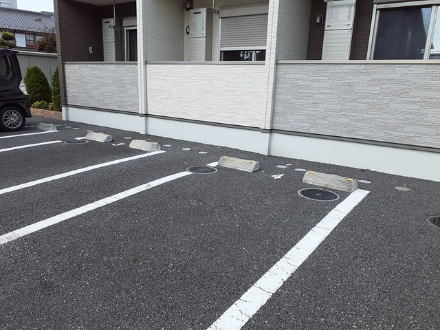 サニー　ブリッサの駐車場