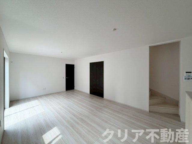 【居間・リビング】 | 8/17値下げ！前橋市北代田町1期1号棟　並列3台♪