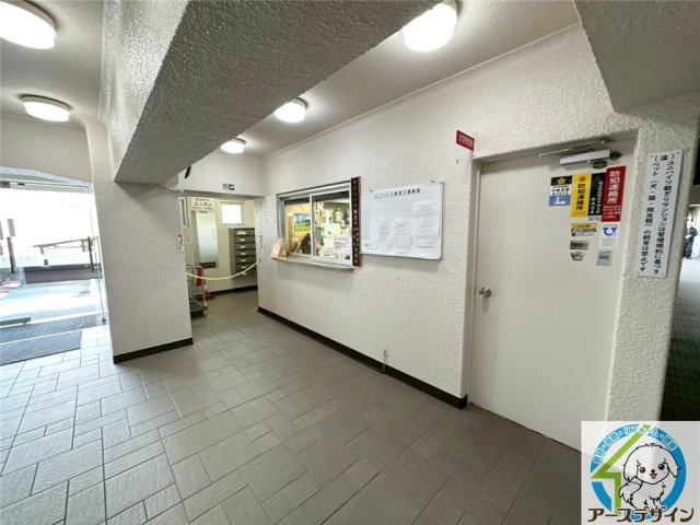 ユニハイツ朝霧のロビー