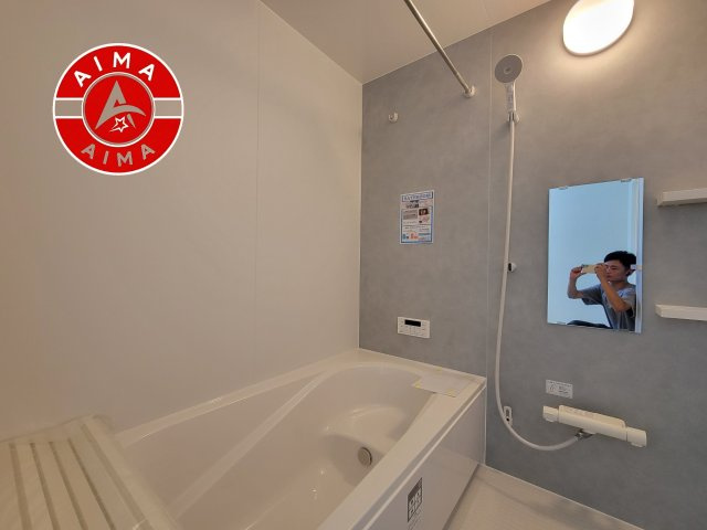 古賀市天神3丁目第1-3棟（3号棟）の内観：施工例|1日の疲れを癒してくれる広々バスルーム。雨の日のお洗濯にも大活躍な浴室乾燥機付です！