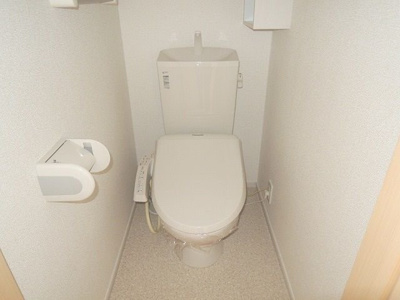 【トイレ】 | リリー・ヴァリーⅣ | 落ち着いたトイレです