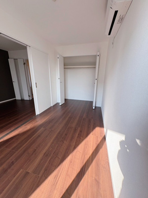 【洋室】 | メゾンクレール新町 