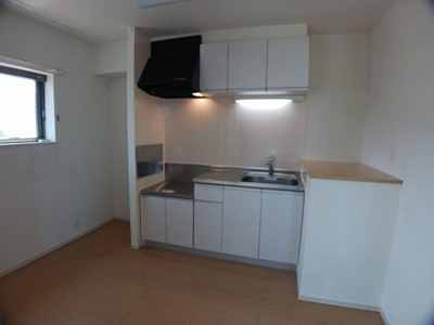 【キッチン】 | リリー・ヴァリーⅤ | お料理しやすいキッチンです