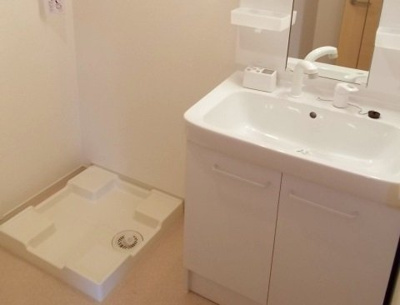 【洗面所】 | レジェンドⅥ | 忙しい朝には欠かせない洗面所です