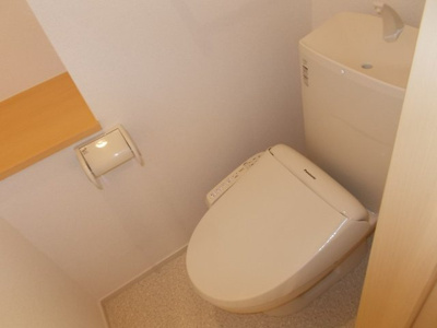 【トイレ】 | ティン・グローブⅧ | 落ち着いた色調のトイレです