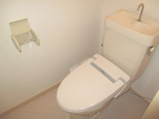 【トイレ】 | エルディム吉田Ⅱ | 落ち着いたトイレです