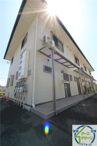 オレンジデコ・若林の外観