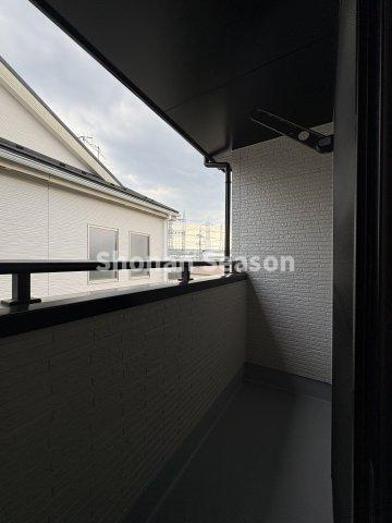 【バルコニー】 | バルコニーは南向きで、洗濯物・お布団が気持ちよく乾きますよ♪