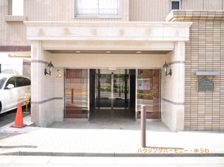 【エントランス】 | 清廉とされたエントランスになっています。
