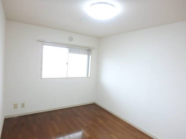 ボザールマンションの洋室