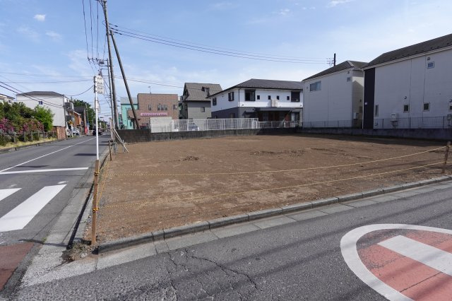 川越市旭町　売地60.44坪　建築条件なしの前面道路含む現地写真