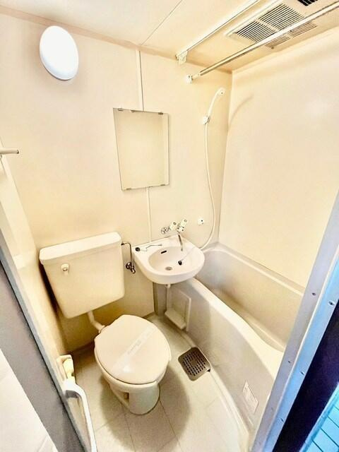 室内写真は同建物別部屋参考写真