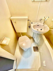 室内写真は同建物別部屋参考写真