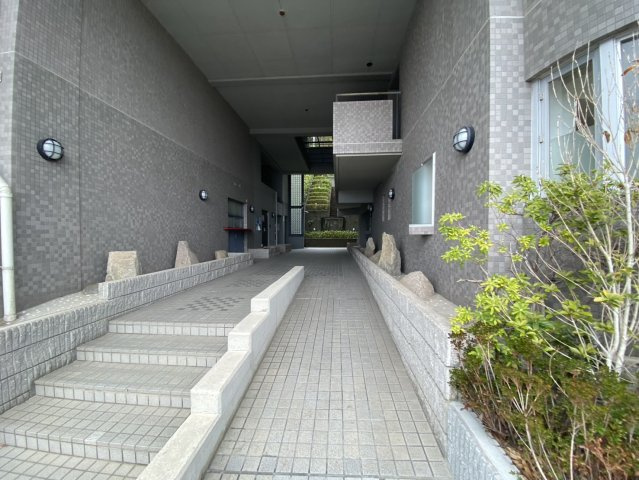 グランドゥール逆瀬川のロビー