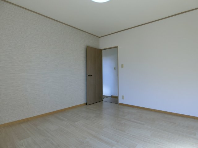 サンシャインNの洋室|イメージ102号室の写真