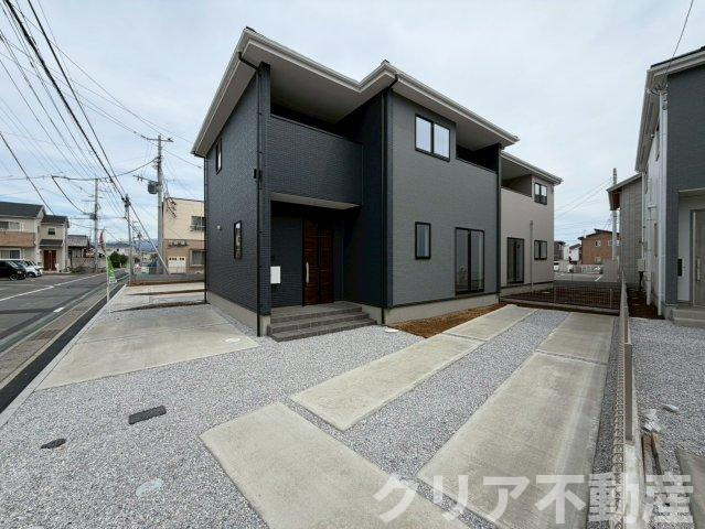 【外観】 | 前橋市北代田町1期3号棟　LDK広々21帖！