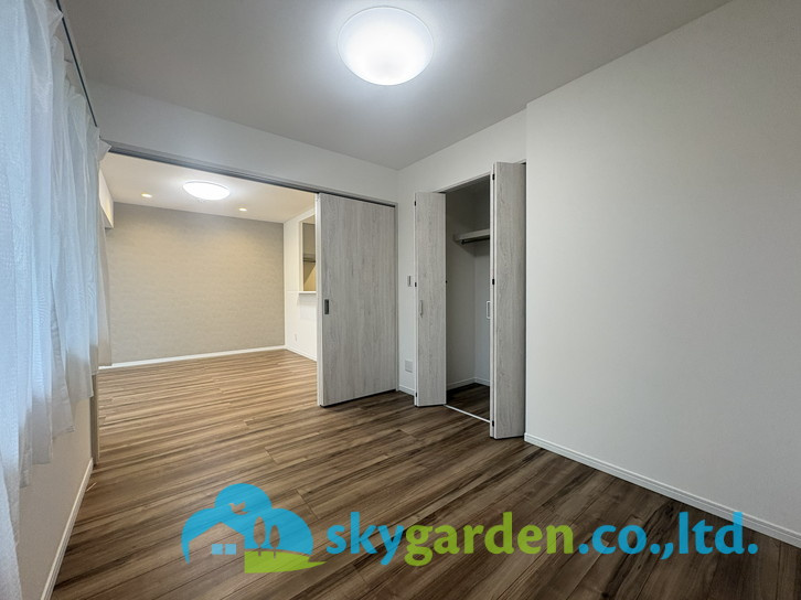 オーベル藤沢・藤が岡Ⅱの玄関|収納もある玄関です